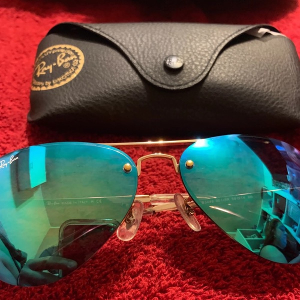 Ray Ban green unisex sunglasses.New